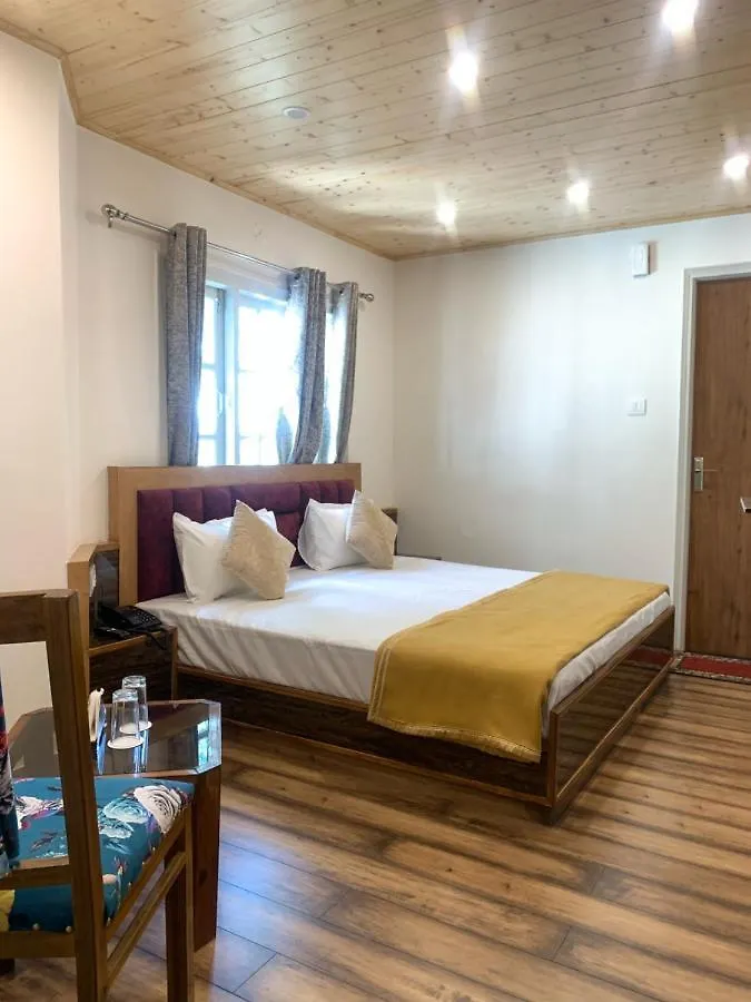 ***  Maywood Hotel Shimla India