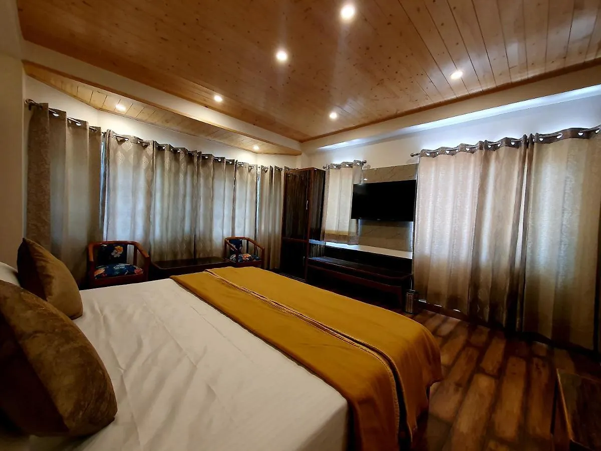 ***  Maywood Hotel Shimla India